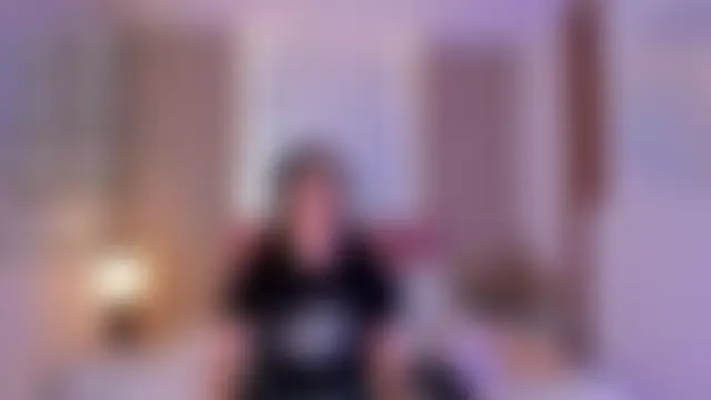 clairemillerx Adlı Modelin Canlı Sohbet Odası