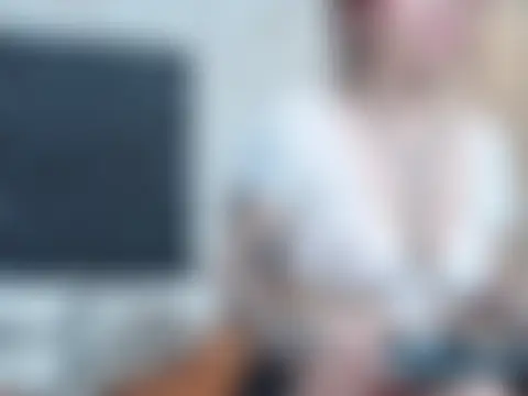 غرفة دردشة DarkHoneey23 المباشرة