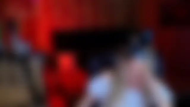 HotWildCat: δωμάτιο απευθείας συνομιλίας