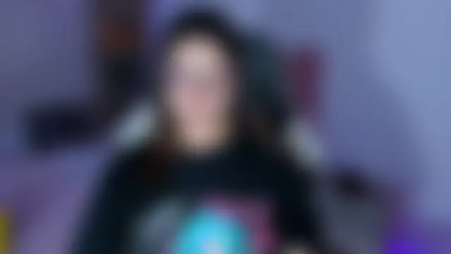 OphelianaRose33's Live Chat Room