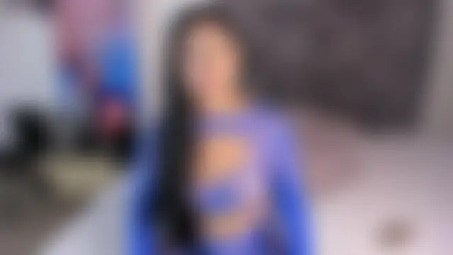 Chat soba uživo modela CandyRoxx1_