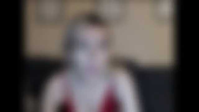 BarbieBlondieGirl: δωμάτιο απευθείας συνομιλίας