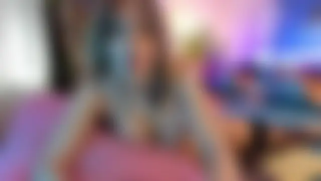 Evie_Hill 现场聊天室