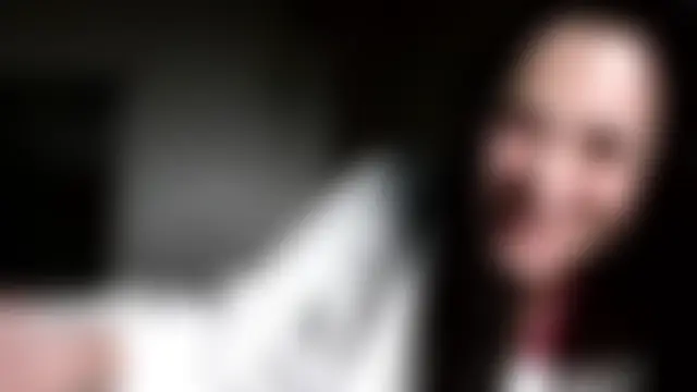 JulianaGold1 现场聊天室