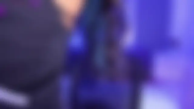 NicoleMonet1 élő chatszobája