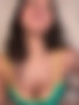 Kaiisa_ Adlı Modelin Canlı Sohbet Odası