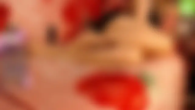 _M_i_a___ – Naživo chatovacia miestnosť