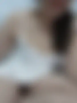 Sala de chat en directo de Ariana-Vy