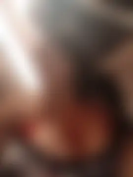 Emily_Kooper Adlı Modelin Canlı Sohbet Odası
