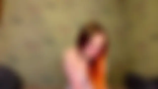 emi_less élő chatszobája