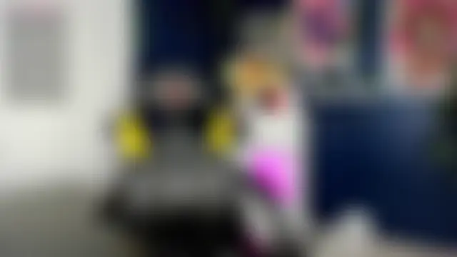 Sara_Robinson: δωμάτιο απευθείας συνομιλίας