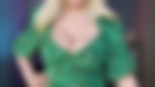 Maria_Sun Adlı Modelin Canlı Sohbet Odası