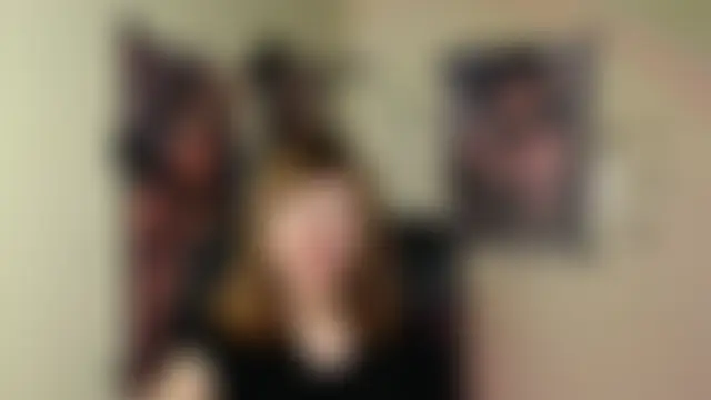 Rosalinda_ro – Naživo chatovacia miestnosť