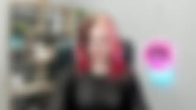 SweetLilyxo – Naživo chatovacia miestnosť
