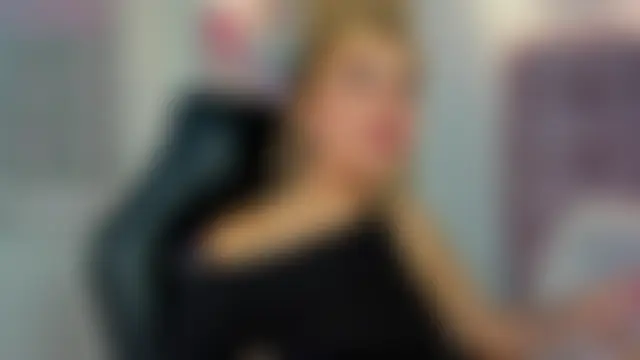 1Sloppy_Fox4 Chat Room in diretta