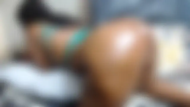 HornyEbony4u 即時聊天室