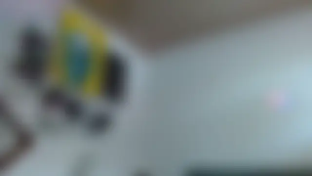 ZoeBakers_ élő chatszobája