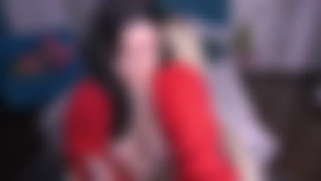 חדר צ'אט בשידור חי של LittleShyy