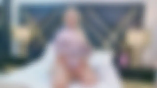 SophieWinsloow élő chatszobája