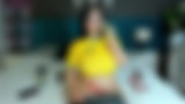 LunnaMoretti élő chatszobája