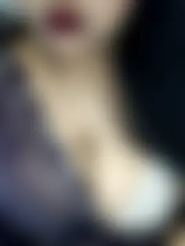 חדר צ'אט בשידור חי של Lovely_Ayesha-