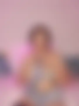 Kymitzuki's Live Webcam Chat