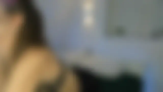 Raevella Live chatroom
