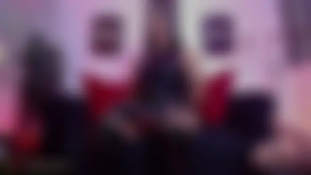 Daphne_k Live chatroom