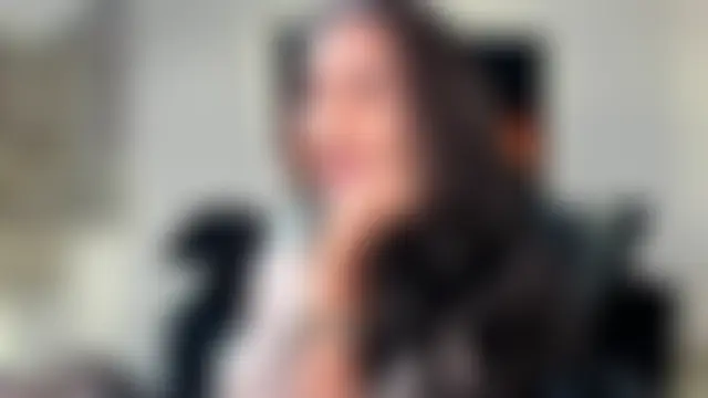 Emma_Mendozaa লাইভ চ্যাট রুম
