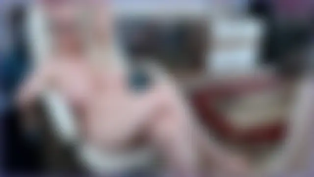 EllyBigBoobs' Live XXX Chat