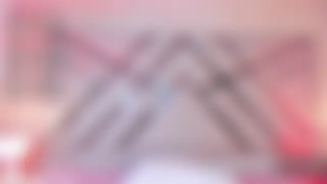 sophie_pariss élő chatszobája