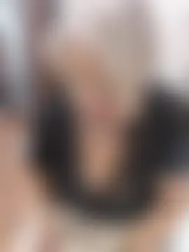 AvrilMillers' Live XXX Chat