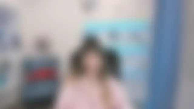 חדר צ'אט בשידור חי של AnneTLi