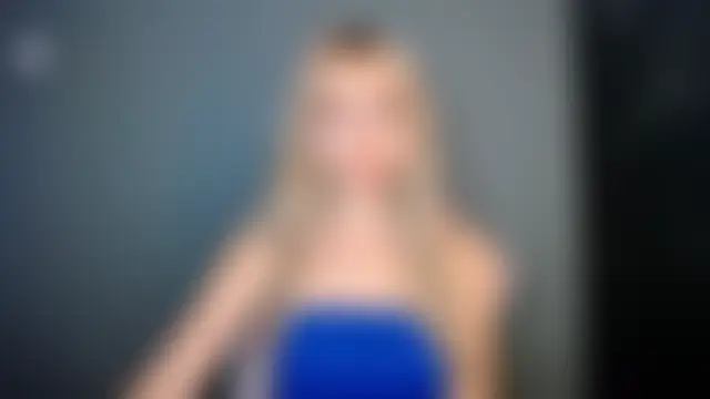LuciaYoung's Live Webcam Chat