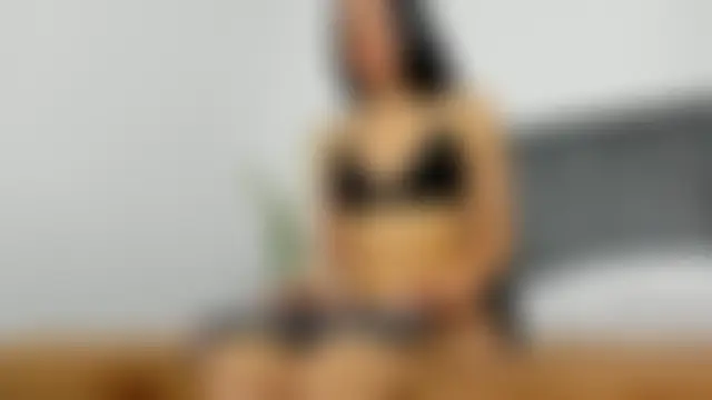 BritannyPrincess Adlı Modelin Canlı Sohbet Odası