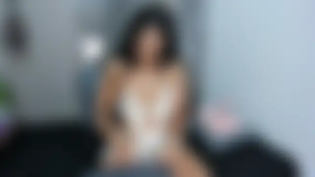 ScarletDollxxx's Live Webcam Chat