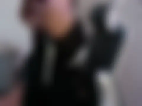 kimy_19 Adlı Modelin Canlı Sohbet Odası
