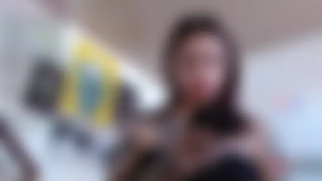 Chat +18 de ZoeBakers_ ao vivo