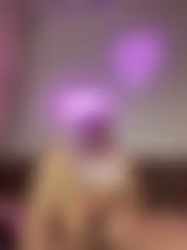 Chat +18 de Sabrinedivinee ao vivo