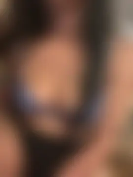 LaPetitechienne1's Webcam Show