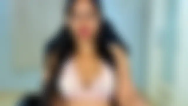 Živá chatovací místnost FannyXhot