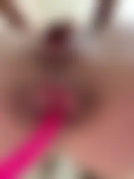 Hott_Lolla's Live Chat Room