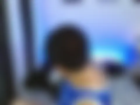 charliebighead 网络视讯表演