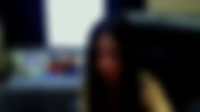 SweetLouise_'s Live Chat Room