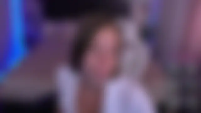 Sexy_Ira Pertunjukan Webcam