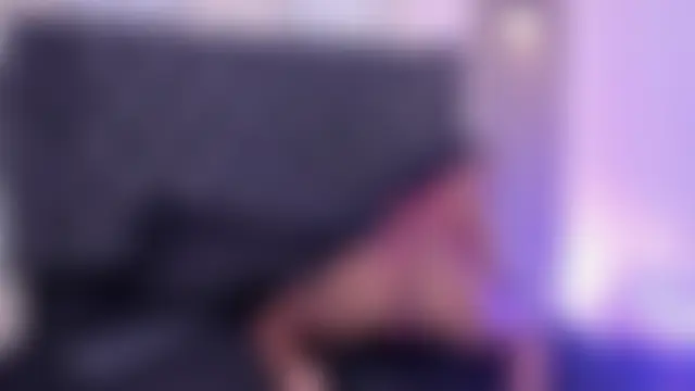חדר צ'אט בשידור חי של stormygrey