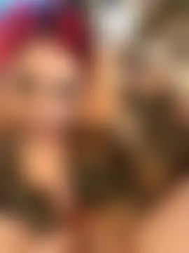 Dollyred's Live XXX Chat