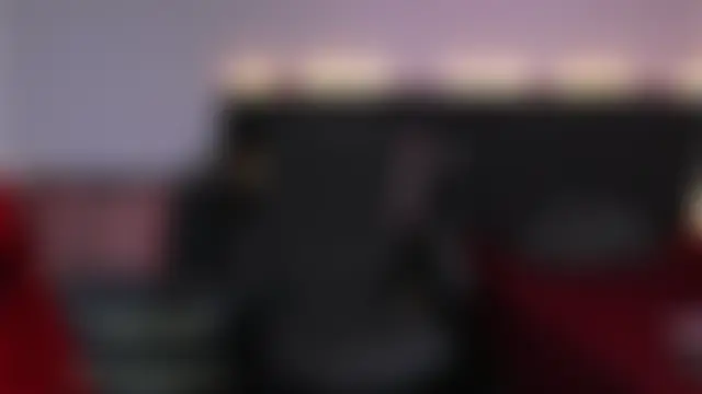 kathieandpovcock1's Live XXX Chat