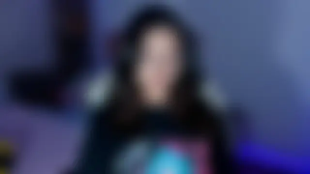 OphelianaRose33のライブXXXチャット