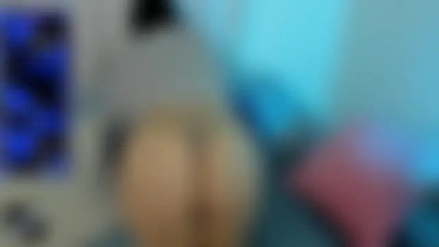 ella_harry Adlı Modelin Canlı XXX Sohbeti